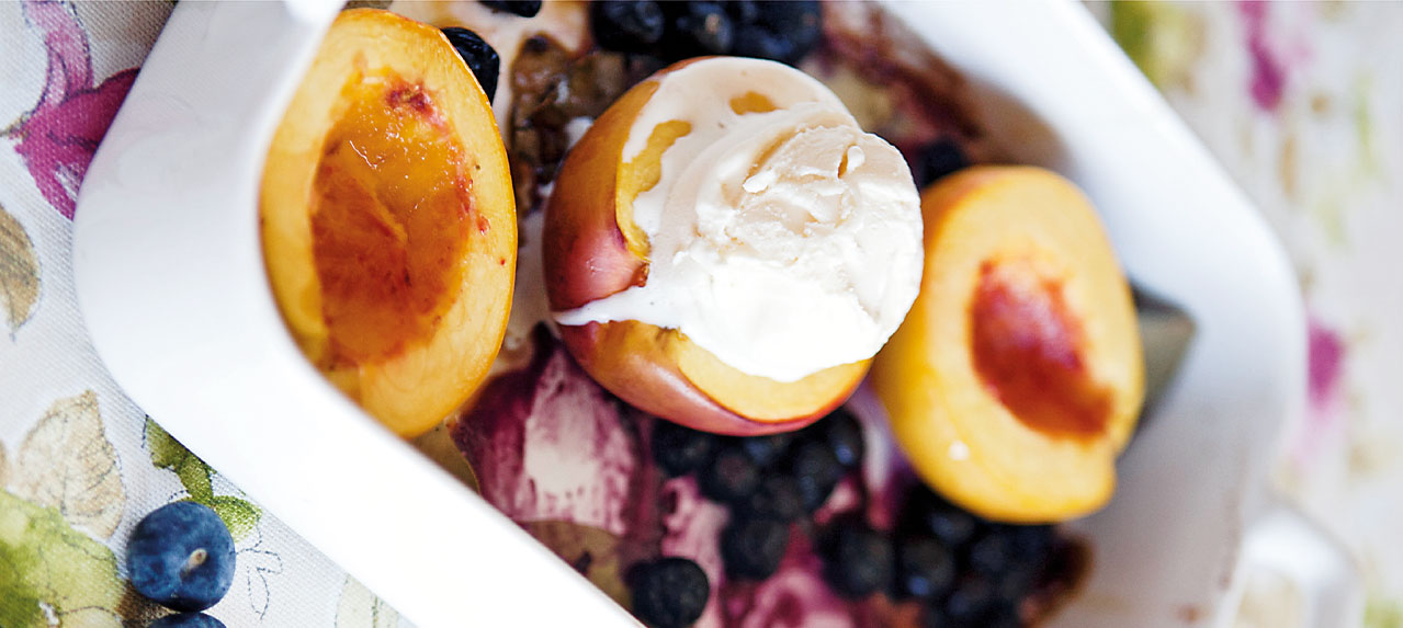 Honey-Roasted-Nectarines-and-Blueberries-Wide