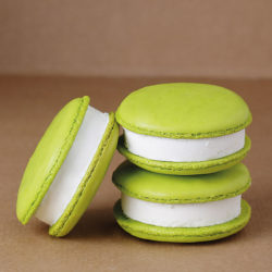 Macaron-Ice-Cream-Sandwich-Featured