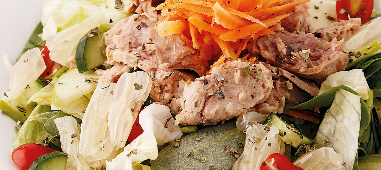 Taste-and-flavors-Linas-spring-salad-wide