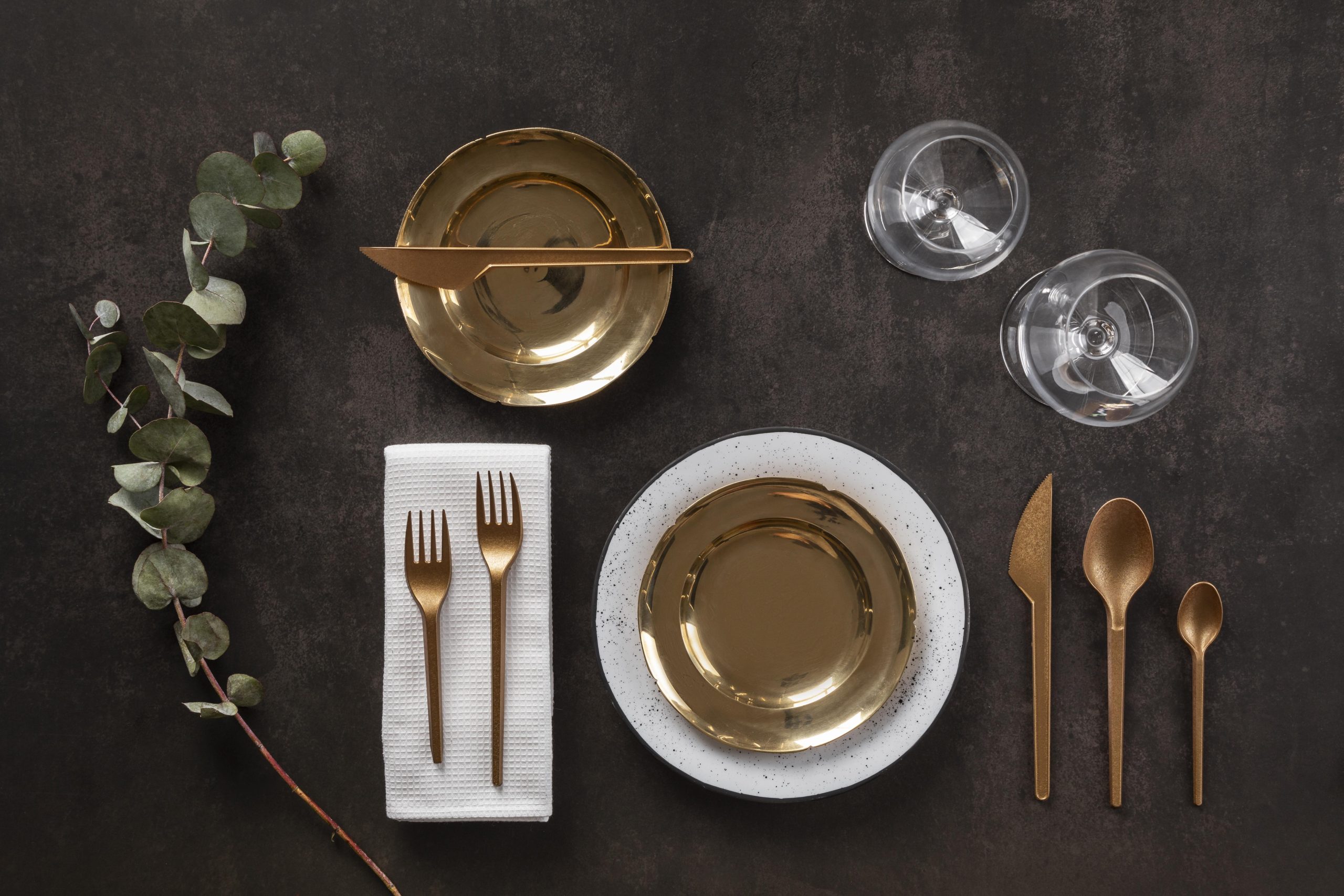 top-view-plates-cutlery-glasses